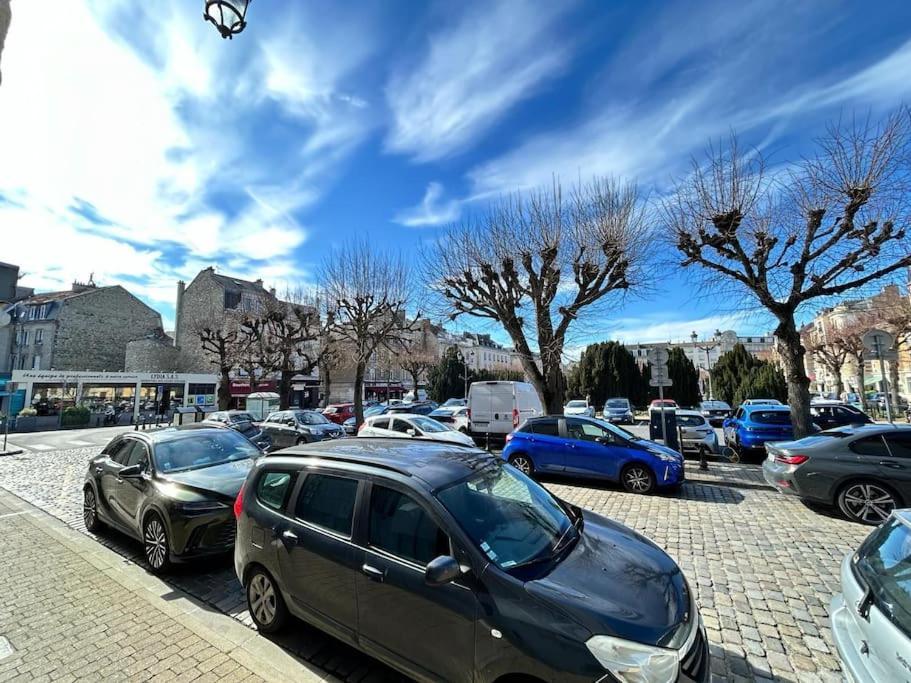 Forum Flower Spacieux T2 Au Coeur De La Ville Reims Exterior photo